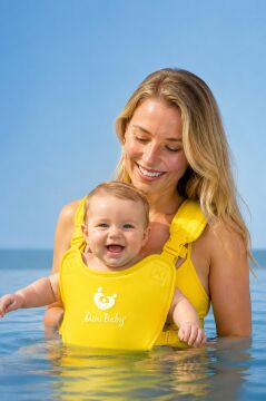 Myminibaby Neopren Bebek Taşıyıcı Kanguru - Islak ve Kuru Kullanım - Havuz, Plaj ve Günlük Kullanıma Uygun - Ayarlanabilir Omuz, Bel ve Yan Kemerli - 4-24 Ay / 6-15 kg - Taşıma Çantası Dahil Sarı